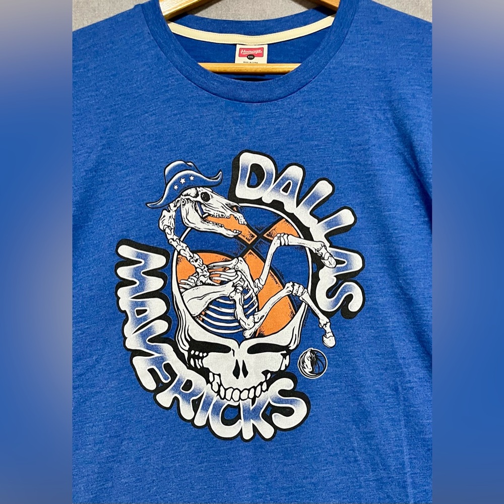 HOMAGE Blue NBA Dallas Mavericks x Grateful Dead Collaboration Graphic Tee - Picture 2 of 8